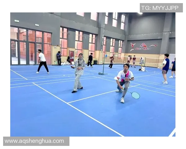聚焦羽毛球竞技重庆羽毛球队分享比赛经验与成长故事